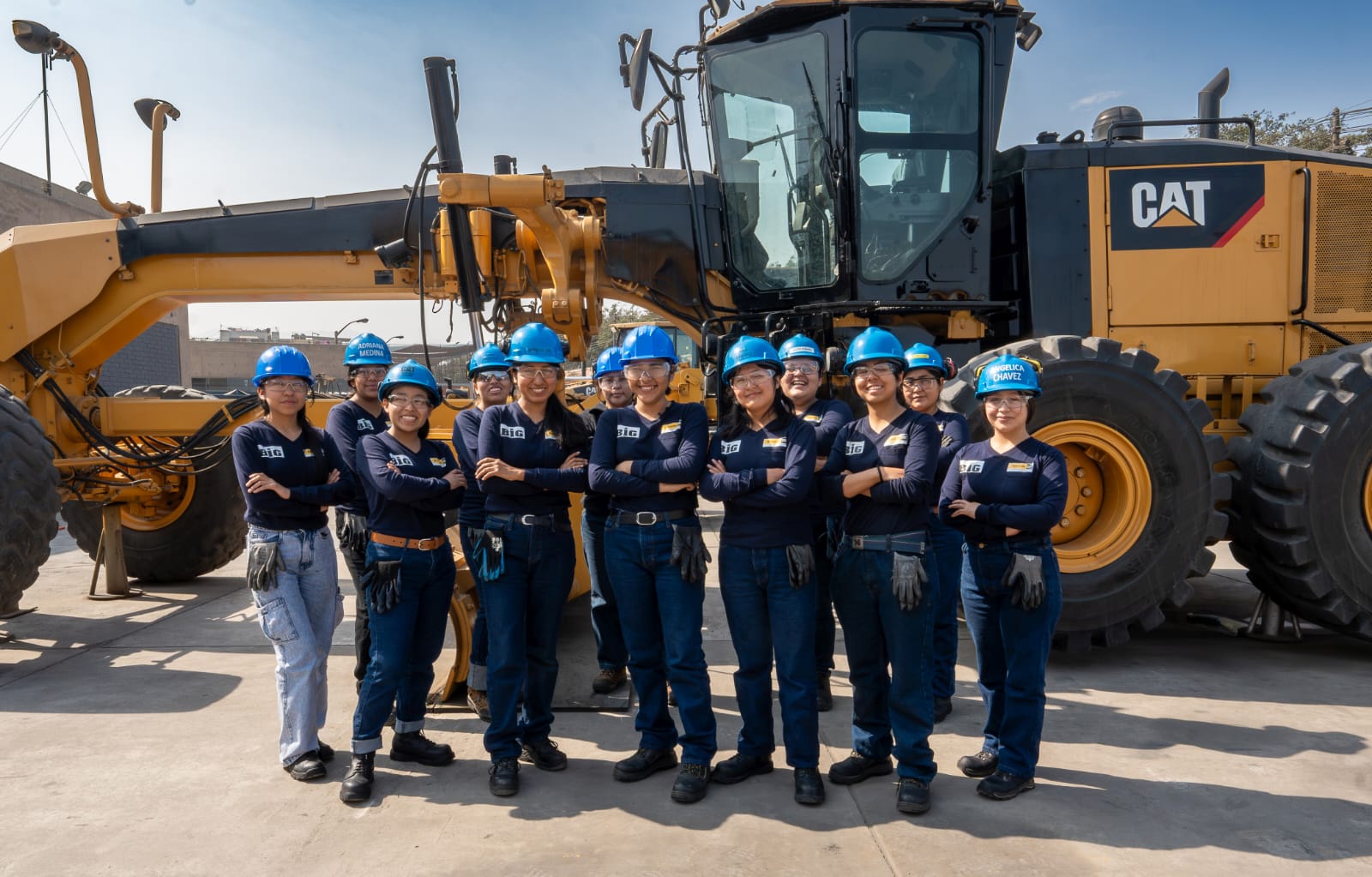FERREYROS anuncia 100 nuevas becas DREAMBIG para que más mujeres estudien mantenimiento de equipo pesado en Tecsup