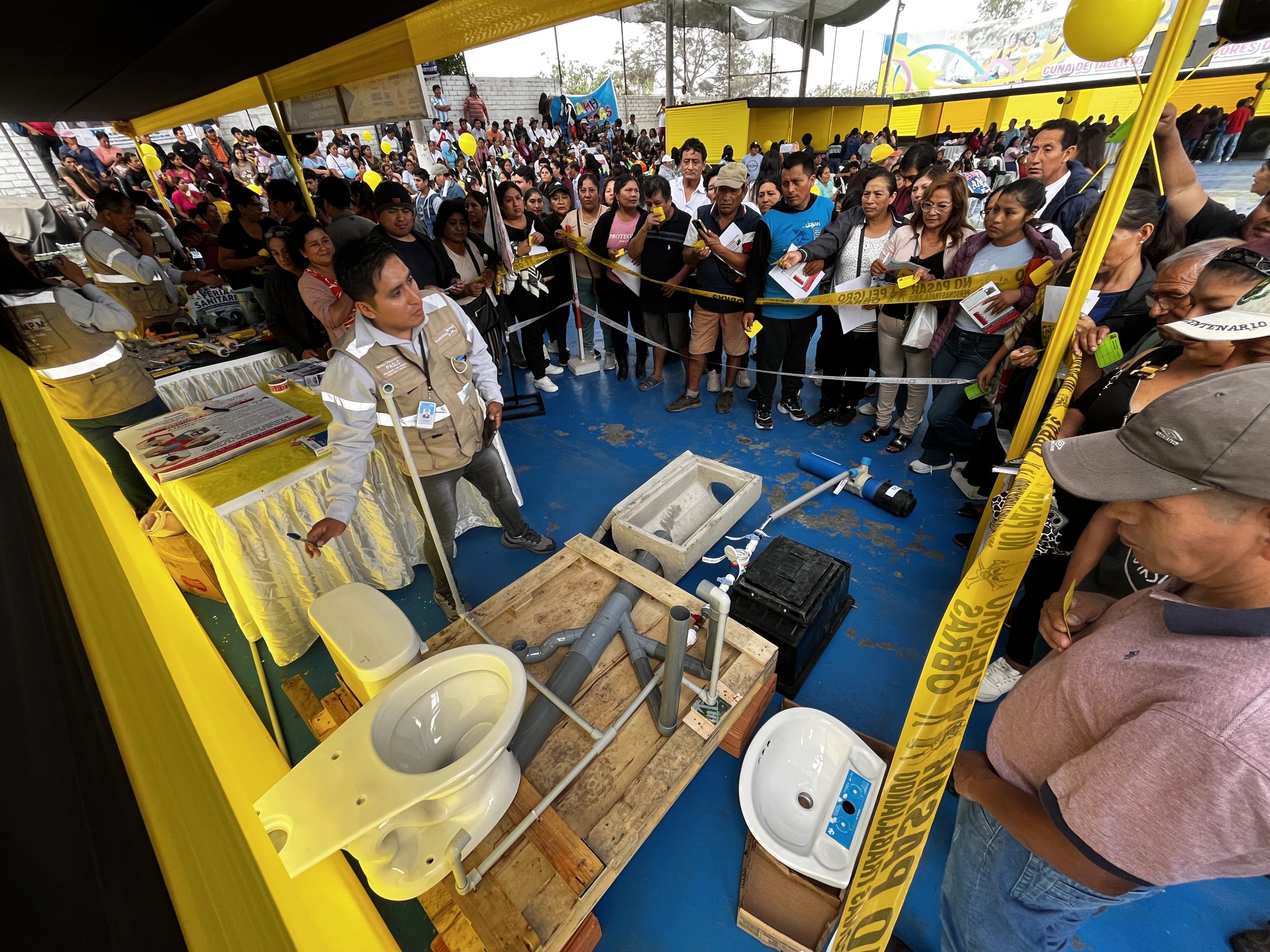 Ministerio de Vivienda realizó feria informativa sobre ahorro de agua potable en Comas e Independencia