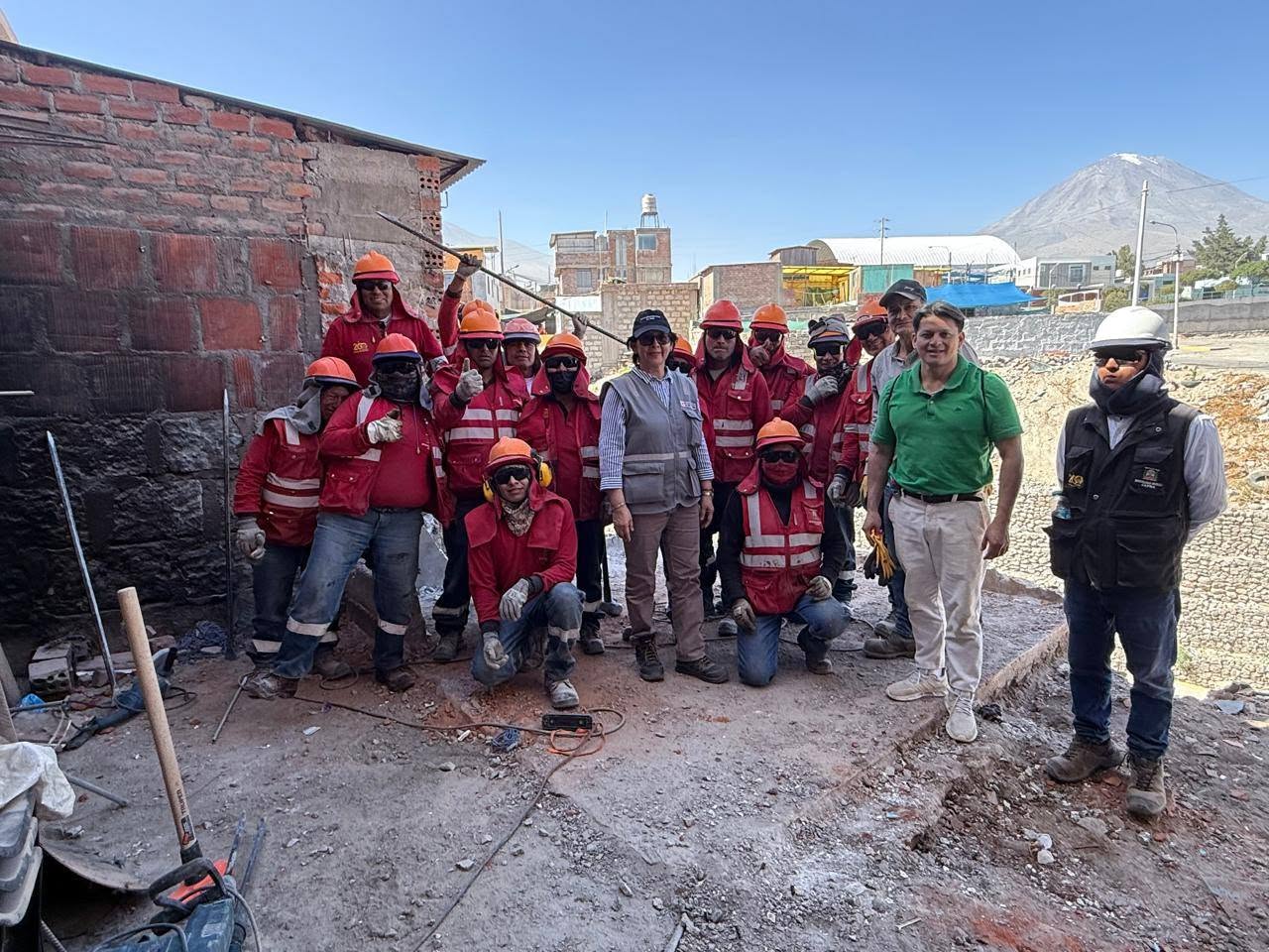 Arequipa: Cofopri recupera más de 4,500 m² de terrenos del estado para zona de prevención y desarrollar un mercado municipal